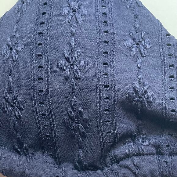 Andie Swim The String Bikini Top Women’s Large Navy Blue Eyelet Pattern NWT - Picture 3 of 11